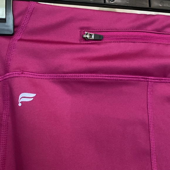 Fabletics - Picture 10 of 11